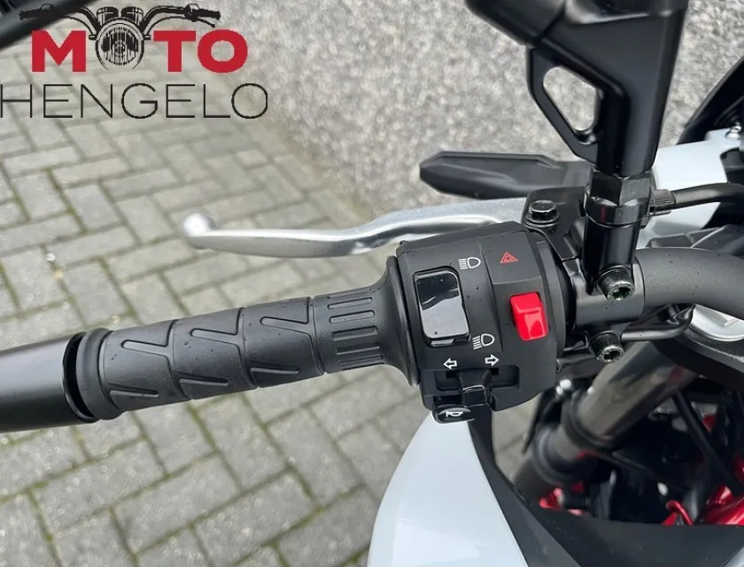 Kawasaki Z500 SE