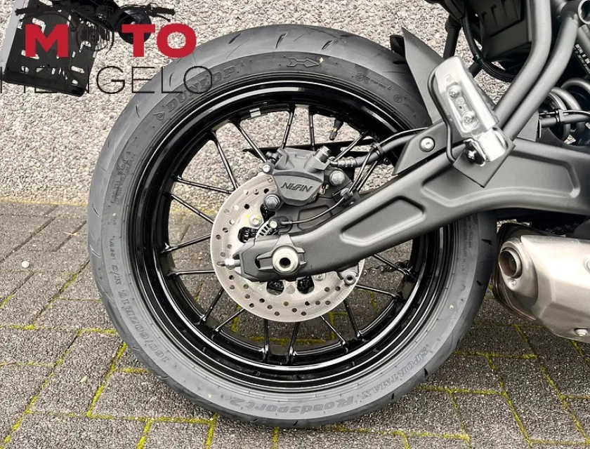 Kawasaki Z650RS