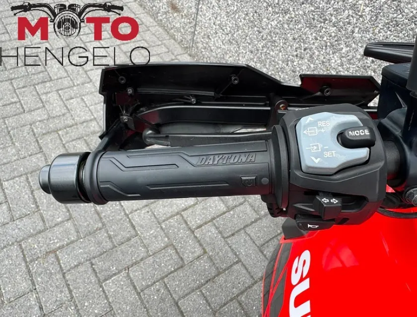 Suzuki DL 1050  VSTROM XT
