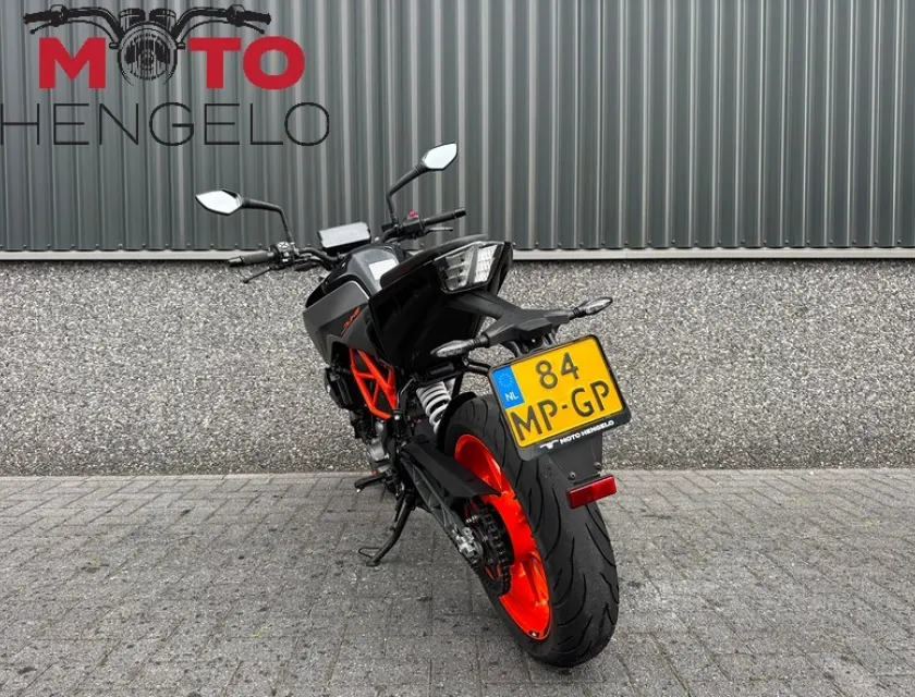 KTM 390 DUKE