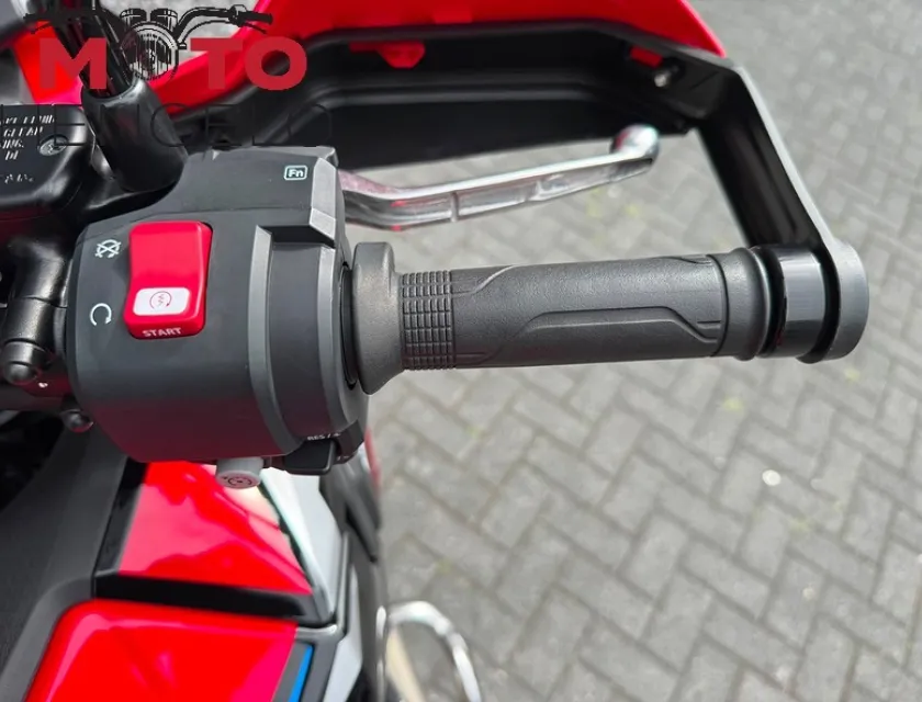 Honda CRF 1100 AFRICA TWIN
