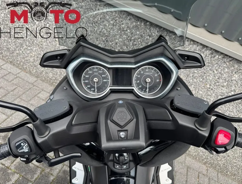 Yamaha X MAX 400 ABS