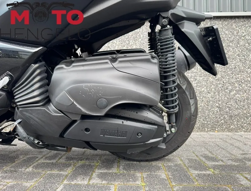 Yamaha X MAX 400 ABS