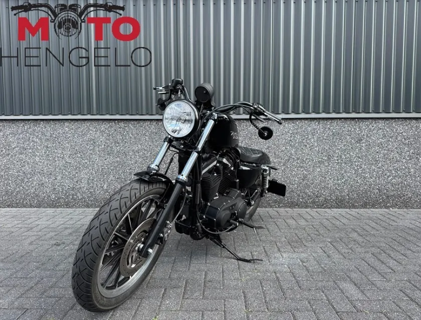 Harley-Davidson XL883R