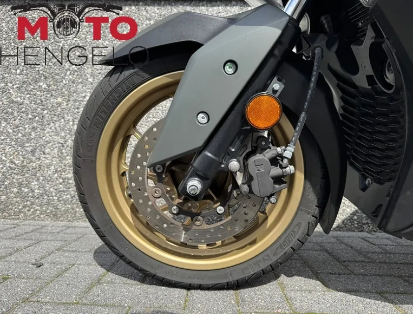 Yamaha X MAX 400 ABS