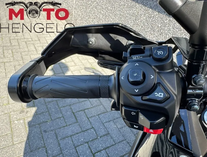 Yamaha TRACER 7 Y-AMT