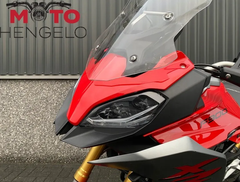 BMW F 900 XR