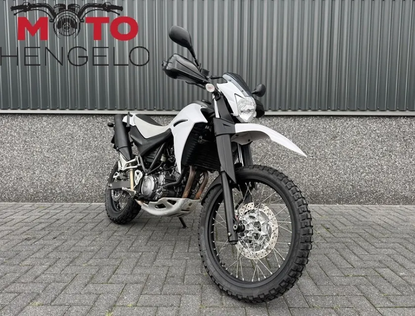 Yamaha XT660
