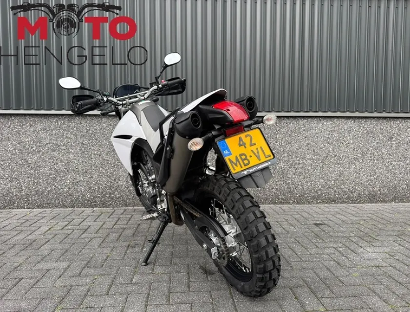 Yamaha XT660