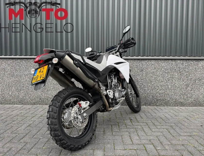 Yamaha XT660