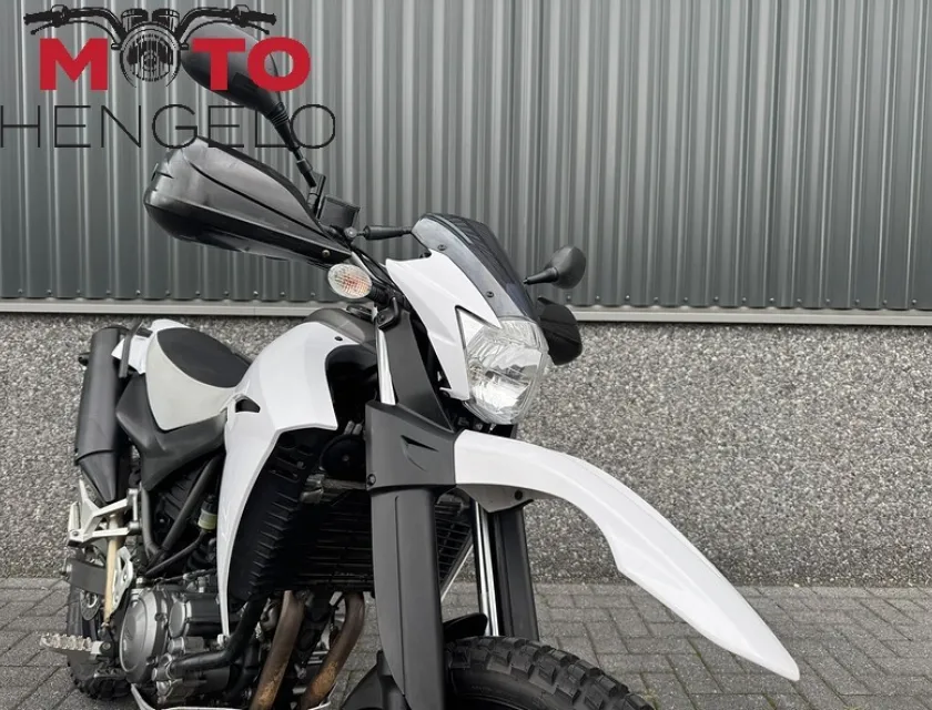 Yamaha XT660