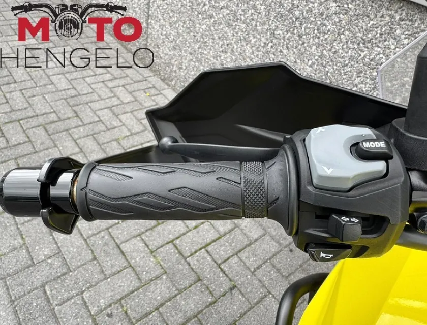 Suzuki V-STROM 800DE