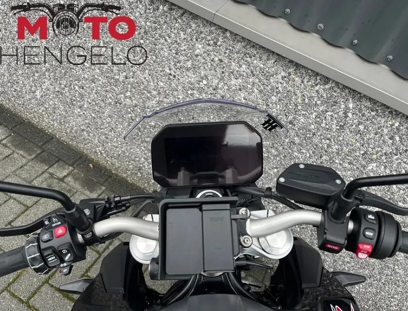 BMW F 900 R