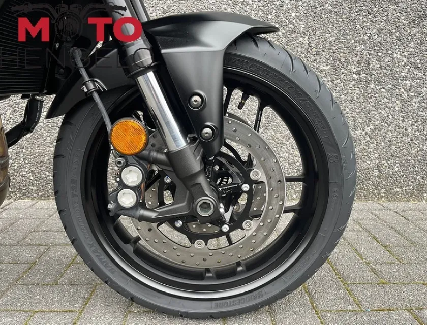 Yamaha TRACER 9