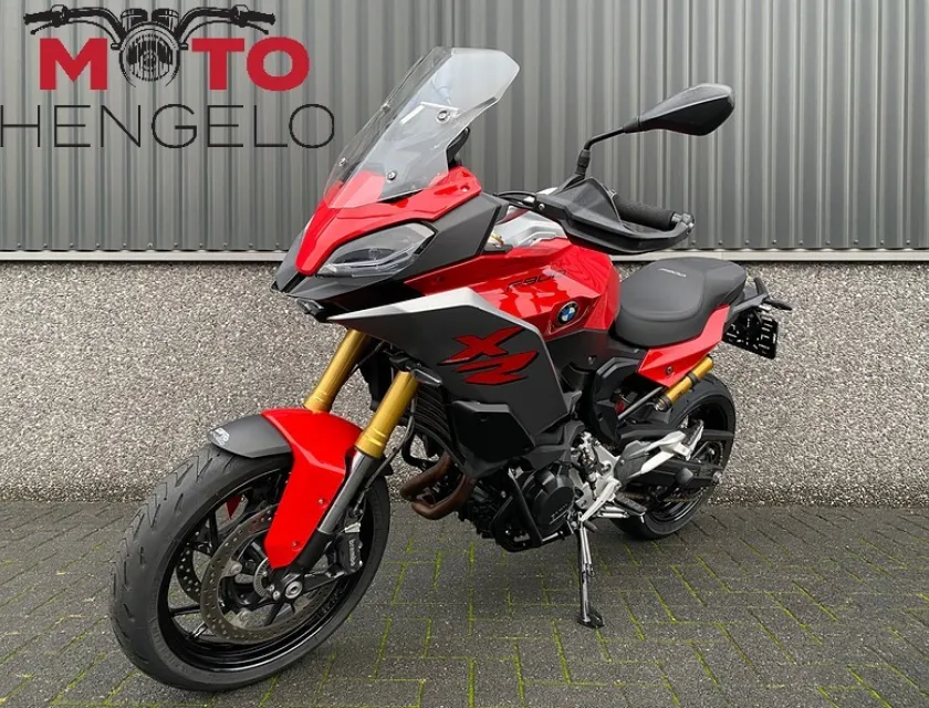 BMW F 900 XR