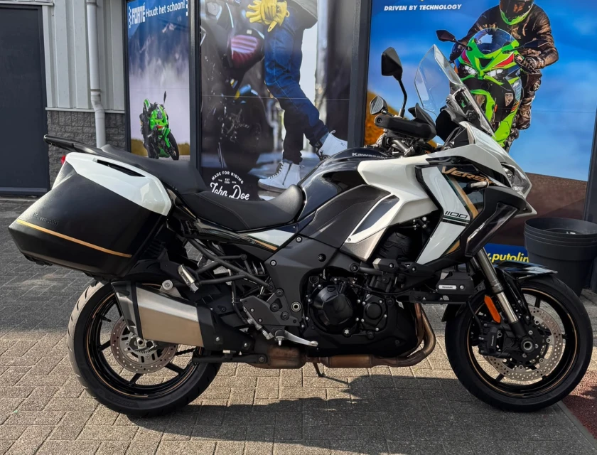 Kawasaki VERSYS 1100 SE TOURER+