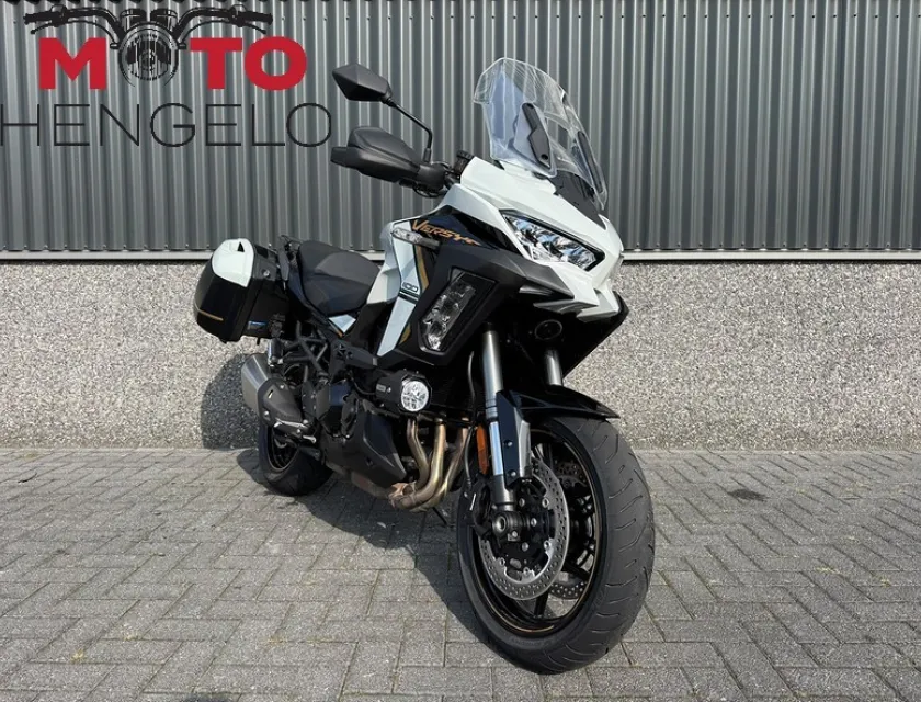 Kawasaki VERSYS 1100 SE TOURER+