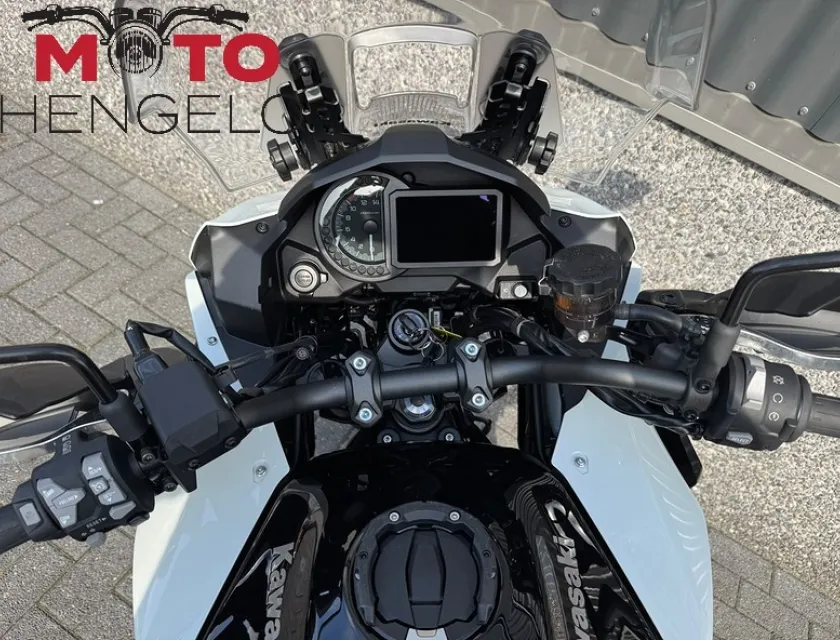 Kawasaki VERSYS 1100 SE TOURER+