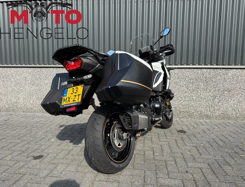 Kawasaki VERSYS 1100 SE TOURER+
