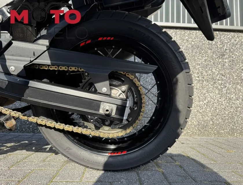 Suzuki DL 650  V-STROM XTA