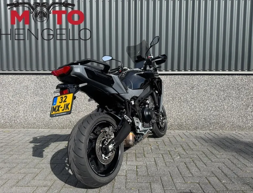 Yamaha TRACER 9