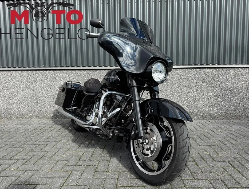 Harley-Davidson FLHX STREET GLIDE