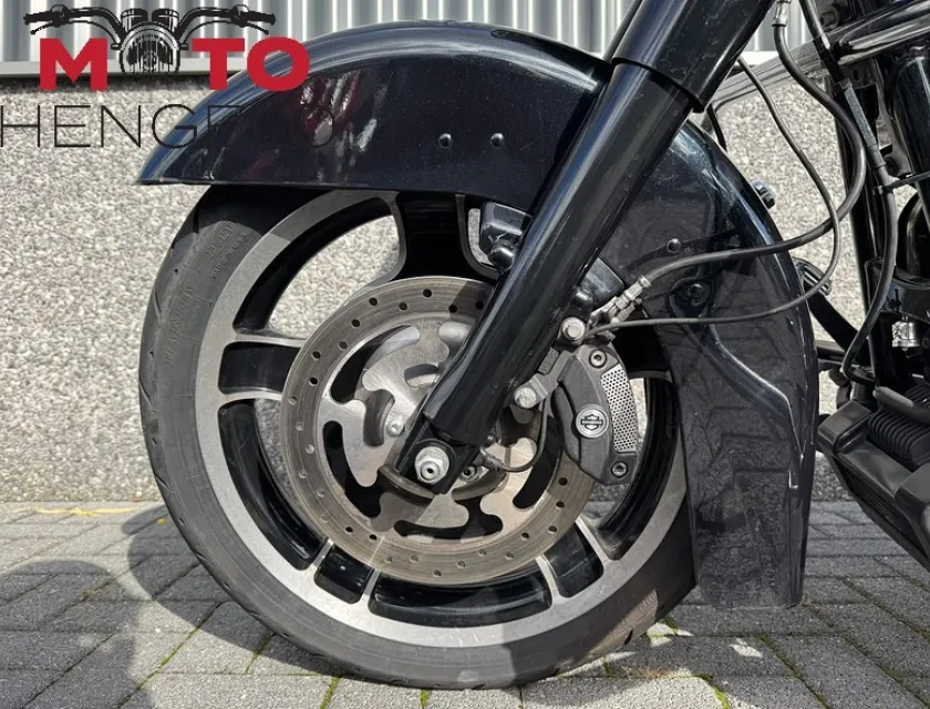 Harley-Davidson FLHX STREET GLIDE