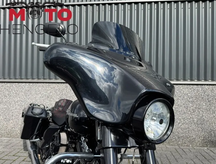 Harley-Davidson FLHX STREET GLIDE