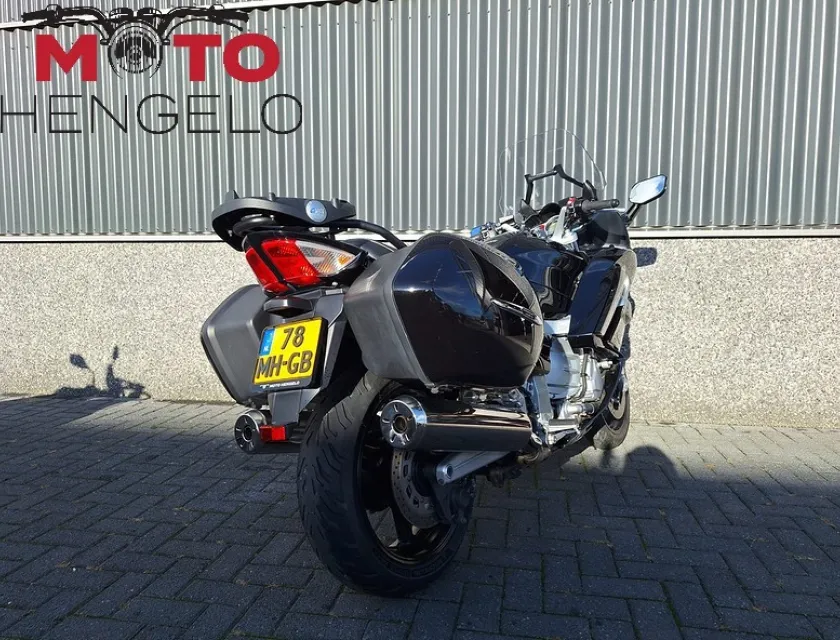 Yamaha FJR 1300